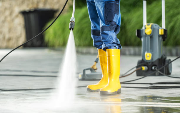 Best Concrete Pressure Washing  in Treasure Island, FL